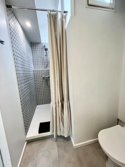 Studio Jade : Charmant Logement Place Clemenceau Apartment Pau Exterior foto