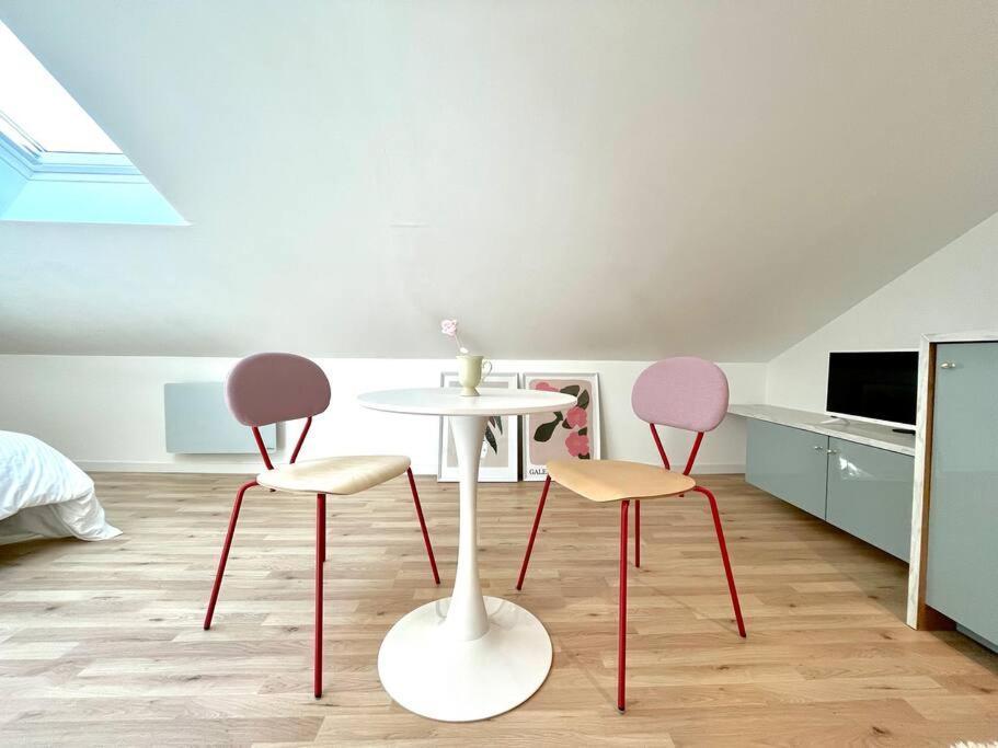 Studio Jade : Charmant Logement Place Clemenceau Apartment Pau Exterior foto