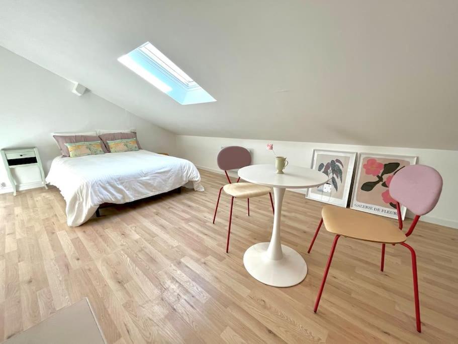 Studio Jade : Charmant Logement Place Clemenceau Apartment Pau Exterior foto