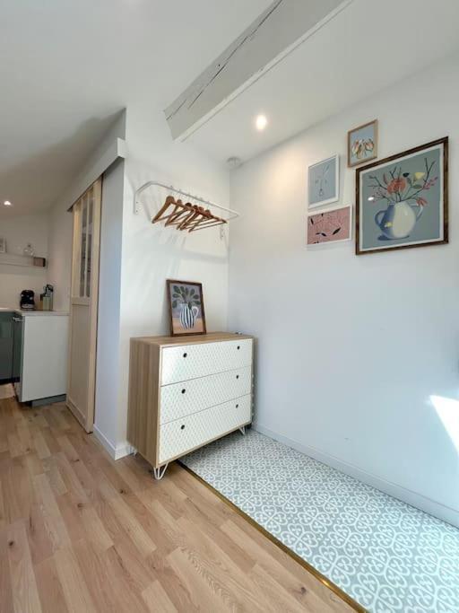 Studio Jade : Charmant Logement Place Clemenceau Apartment Pau Exterior foto