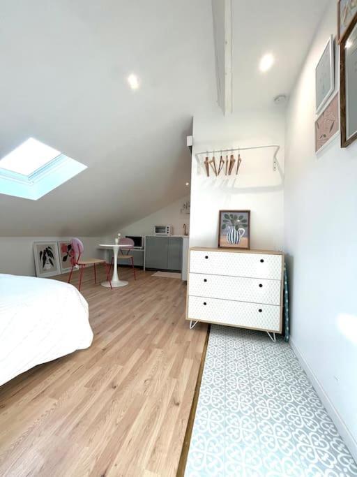 Studio Jade : Charmant Logement Place Clemenceau Apartment Pau Exterior foto